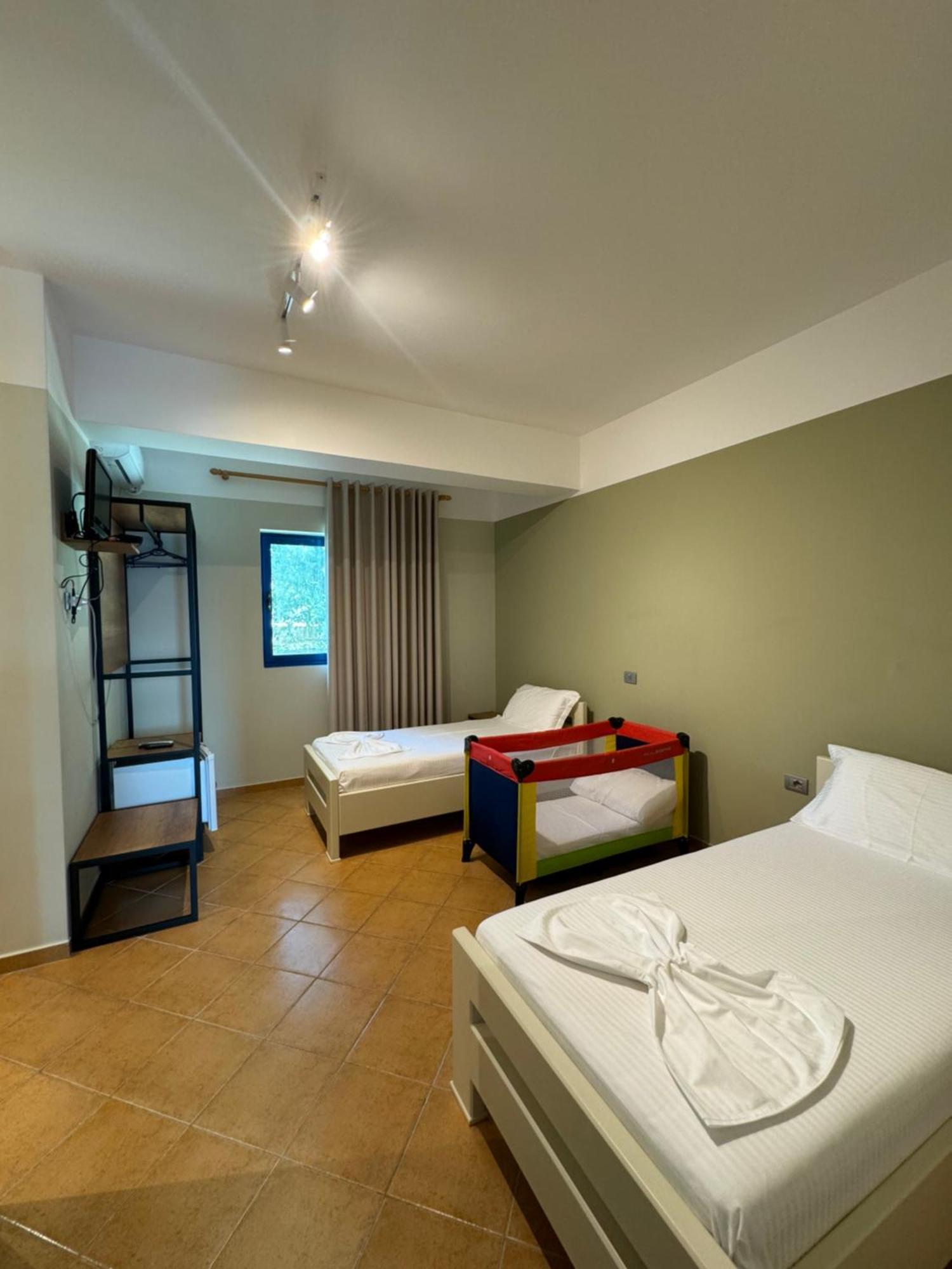 Hotel Cekodhima Radhima Kültér fotó